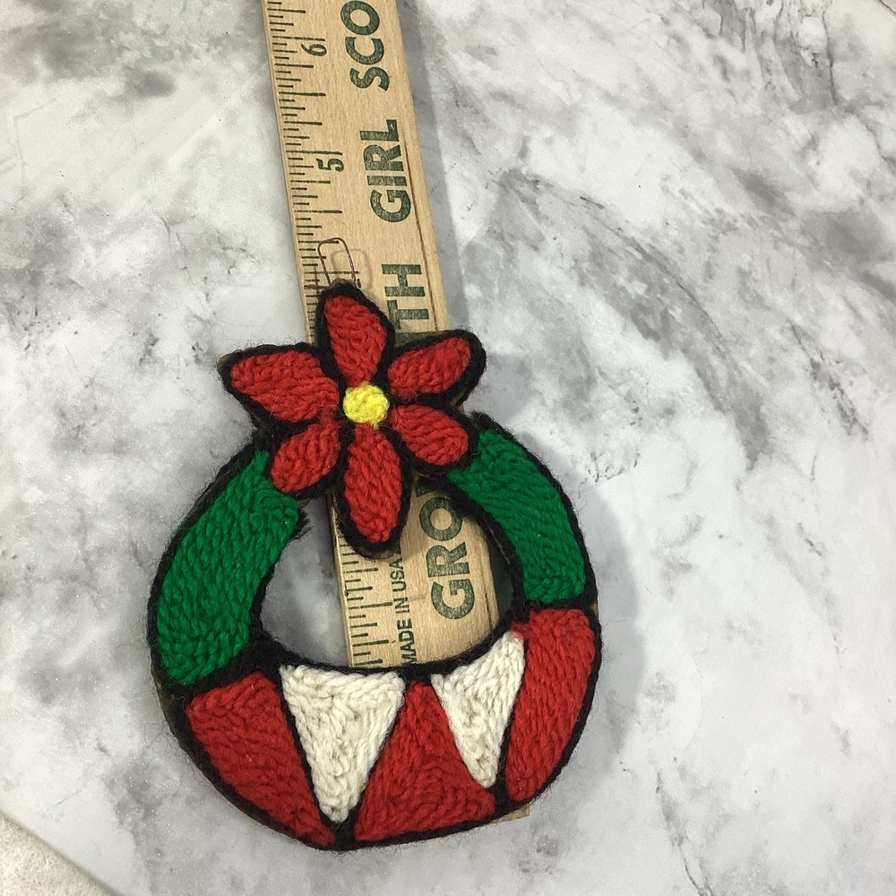 Vintage Handmade Yarn Wrapped Christmas Ornaments Santa and Wreath Set of 2 - Picture 7 of 7